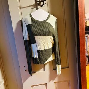 Color block green shirt from 27 Miles